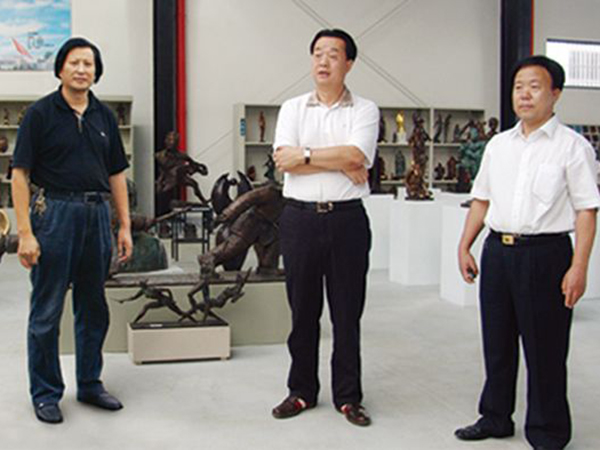 山东省人大副主任邵桂芳与傅绍相总经理