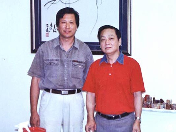 中国知名雕塑大师韩美林与傅绍相总经理